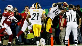 Steelers' Santonio Holmes Revealing The Super Bowl Moment With Ben Roethlisberger That Changed It All "He F***ing Stared At Me So Hard" (Steelers News). Photo by Kevin C. Cox / Getty Images